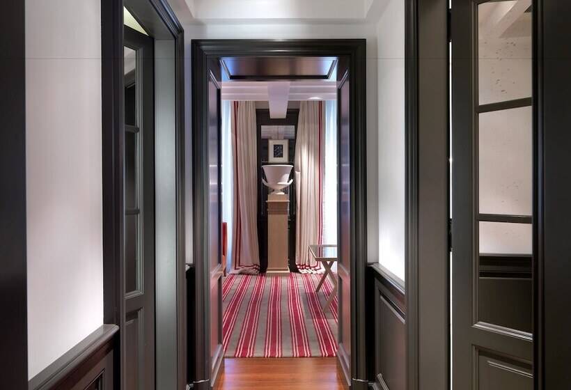 ホテル Marquis Faubourg Saint Honoré Relais & Châteaux