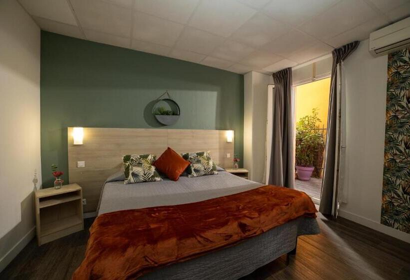 בית מלון כפרי Parisien