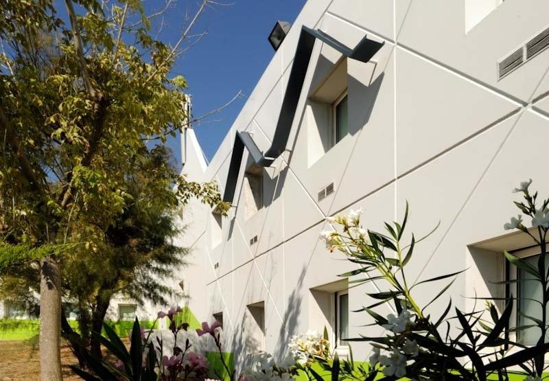 Lemon Hotel Dreux Chartres