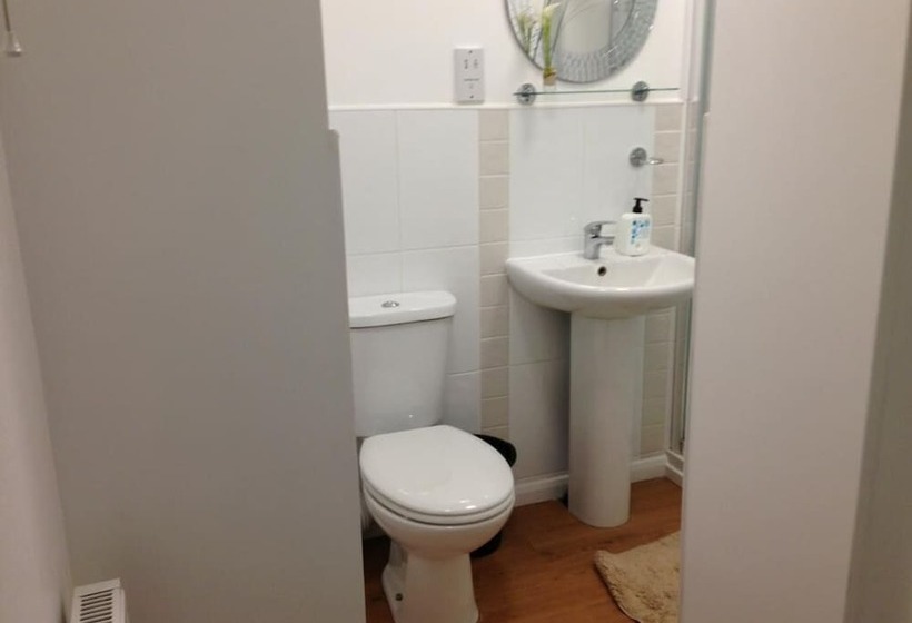 فندق فئة نجمة واحدة Apple House Guesthouse Heathrow Airport