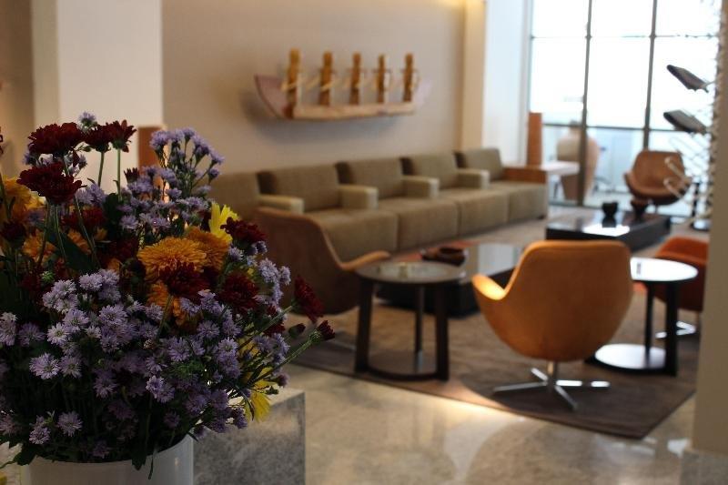 בית מלון כפרי Beach Class Executive