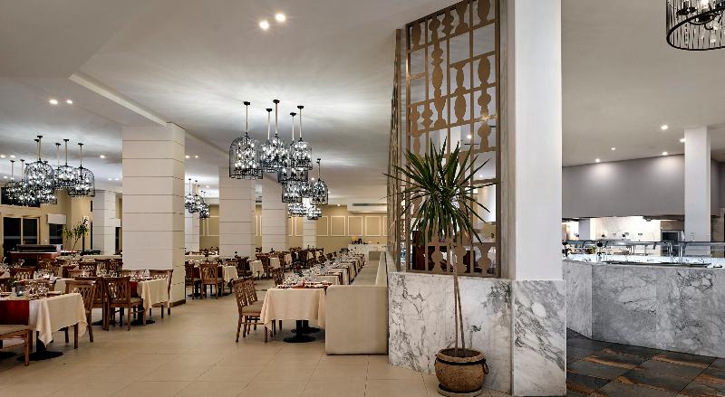 ホテル Coral Sea Holiday Resort And Aqua Park