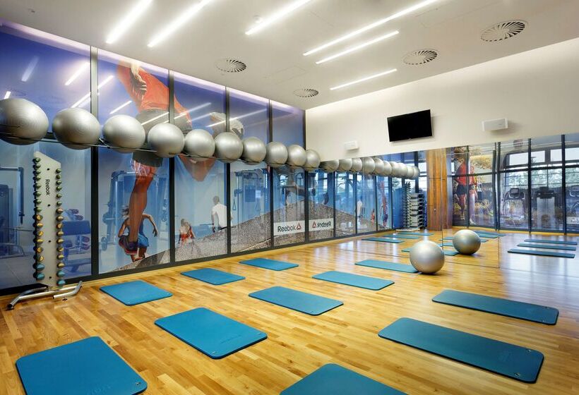 Doubletree By Hilton Hotel & Conference Centre Warsaw