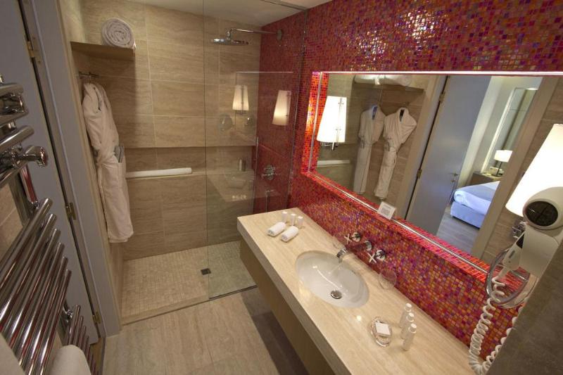 ホテル Hostellerie La Farandole