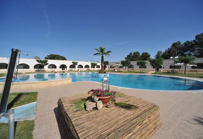 בית מלון כפרי Laurito Resort & Spa