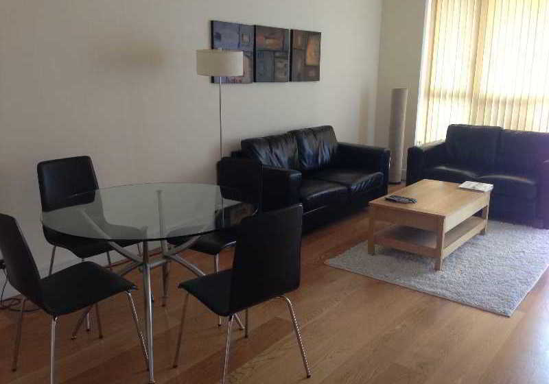 Отель Morgan Lodge Apartments Eaton House