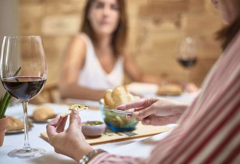 هتل Parraga Siete