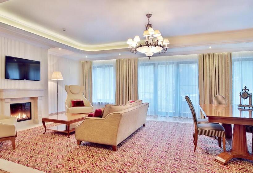 Retro Riverside Wellness Resort