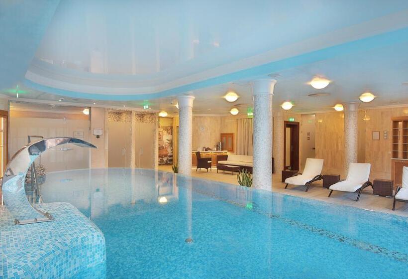 Retro Riverside Wellness Resort