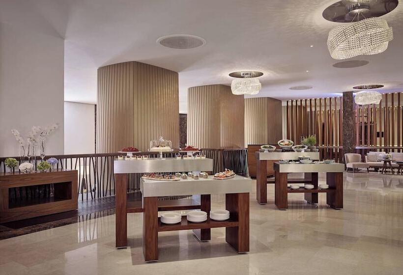 هتل The Ritzcarlton, Vienna