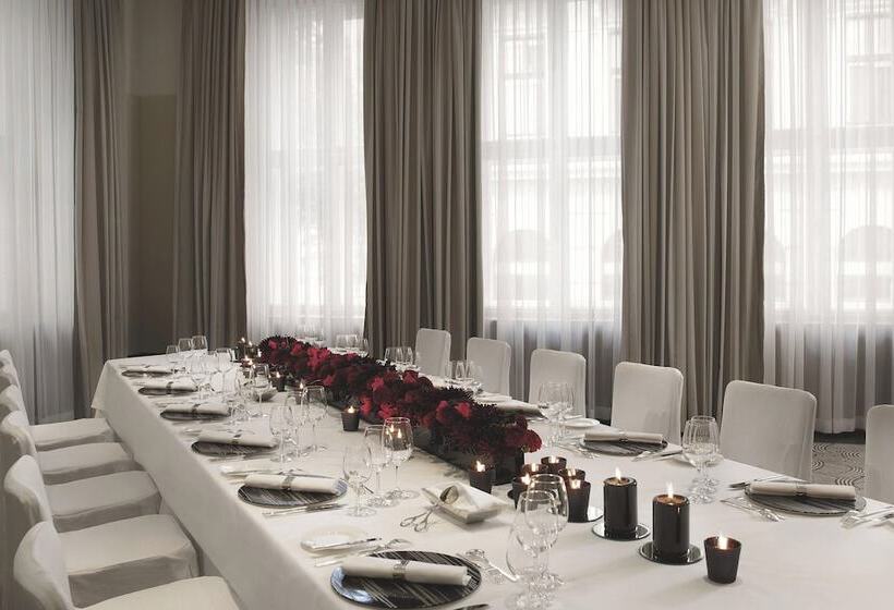 هتل The Ritzcarlton, Vienna