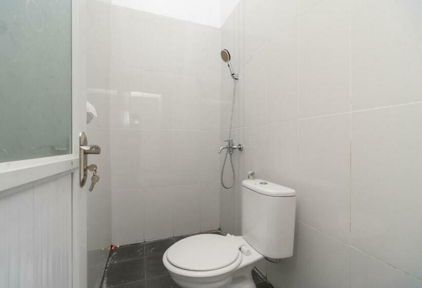 בית מלון כפרי Reddoorz Near Tugu Coklat Pesawaran Lampung