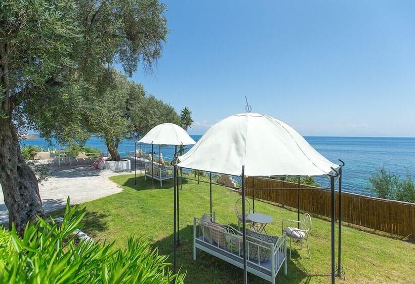 هتل Aurora Beach