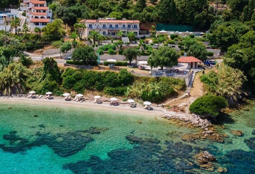هتل Aurora Beach