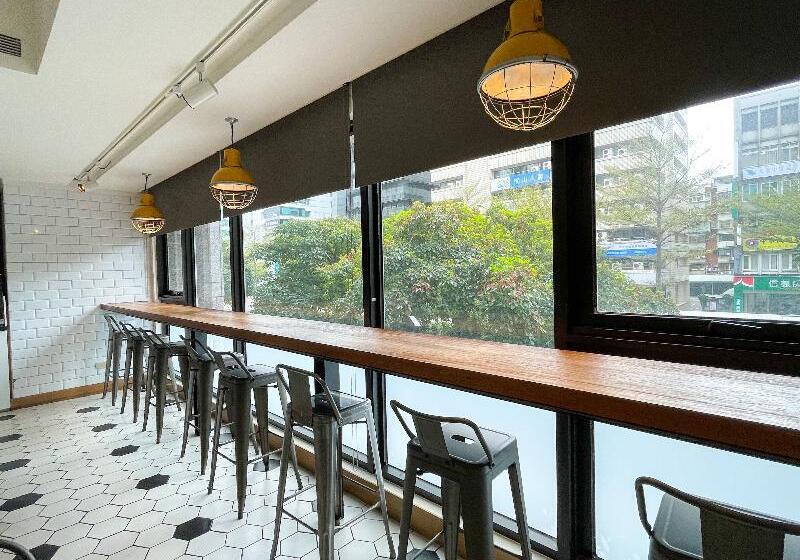 هتل Check Inn Taipei Songjiang