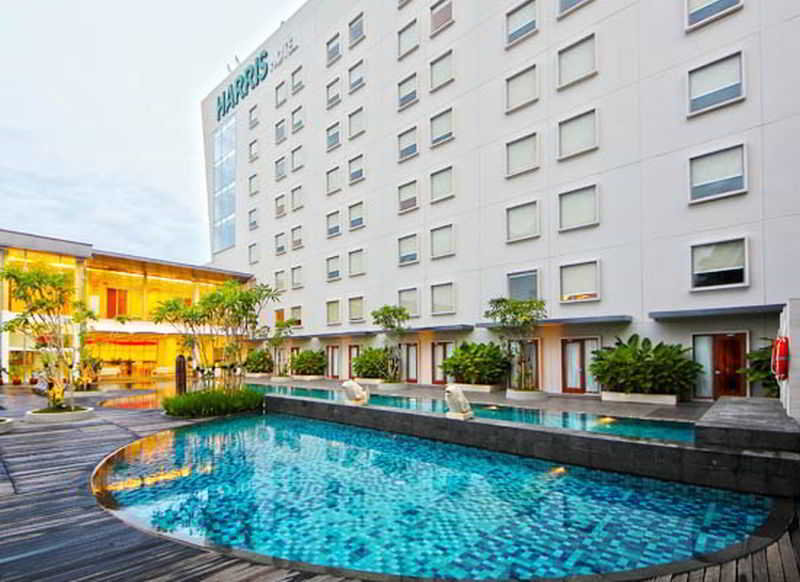 هتل Neo+ Green Savana Sentul City
