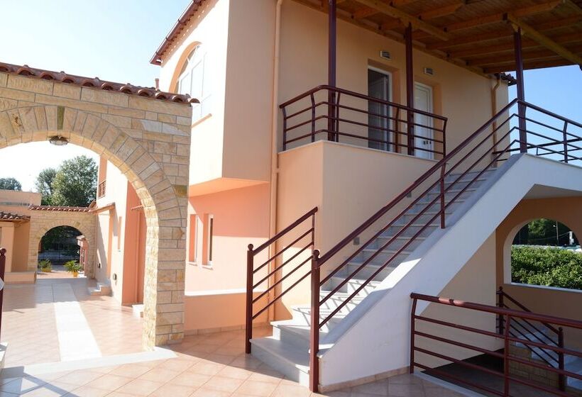 Maria S Filoxenia Suites