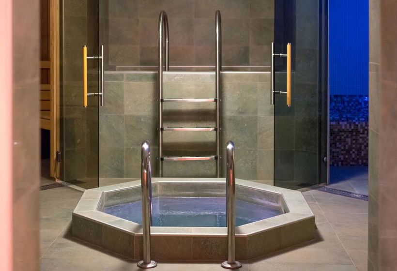 בית מלון כפרי Greek Pride Cronwell Rahoni