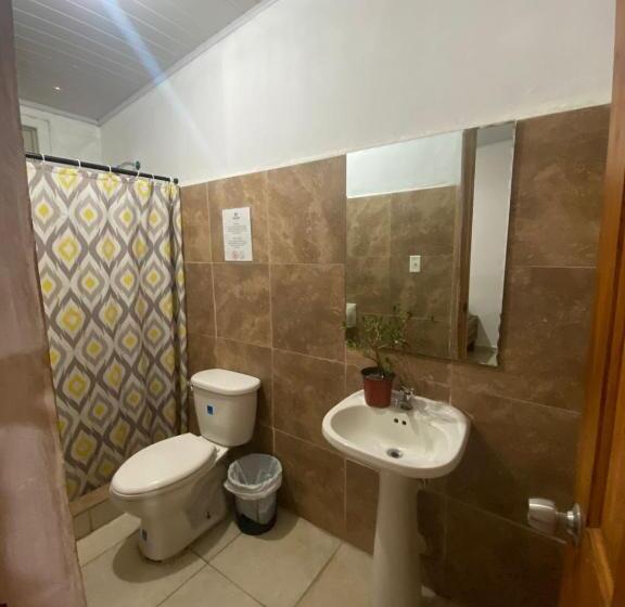 بنسيون Hostel Travelers Chitre