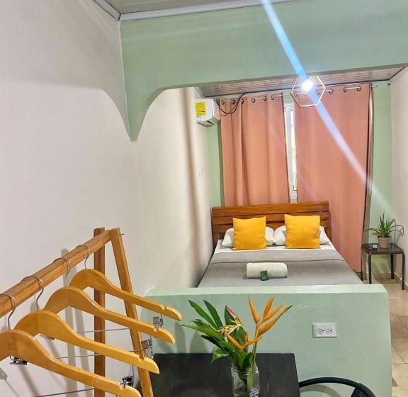 بنسيون Hostel Travelers Chitre