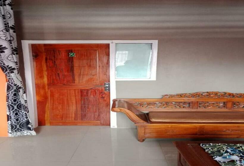 بنسيون Wisma Tenrisannae
