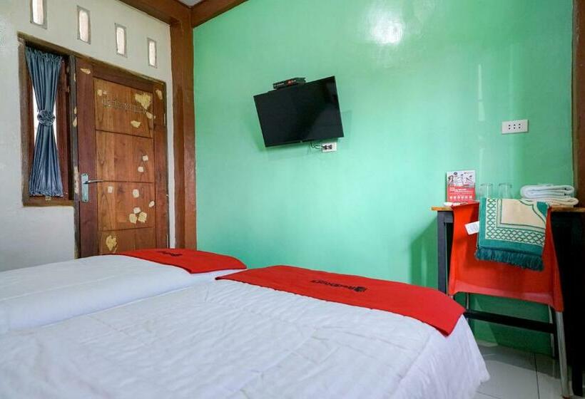 فندق Reddoorz Syariah Near Bukit Teletubbies Padangsidempuan