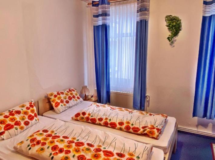 Пансион Maccaroni Restaurants & Hotels