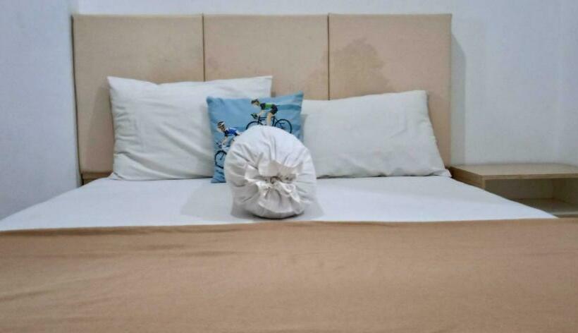 Отель Guest House Pinarak 2 Syariah Near Gor Satria Purwokerto Mitra Reddoorz
