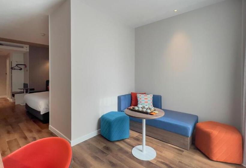 בית מלון כפרי Holiday Inn Express Yangjiang City Center, An Ihg