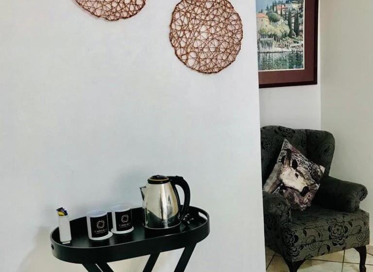 ペンション Capitalt Luxury Guest House