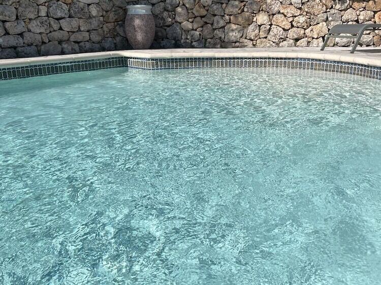 تختخواب و صبحانه Villa Daphné