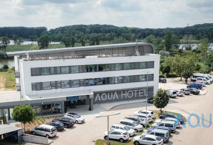 Отель Aqua