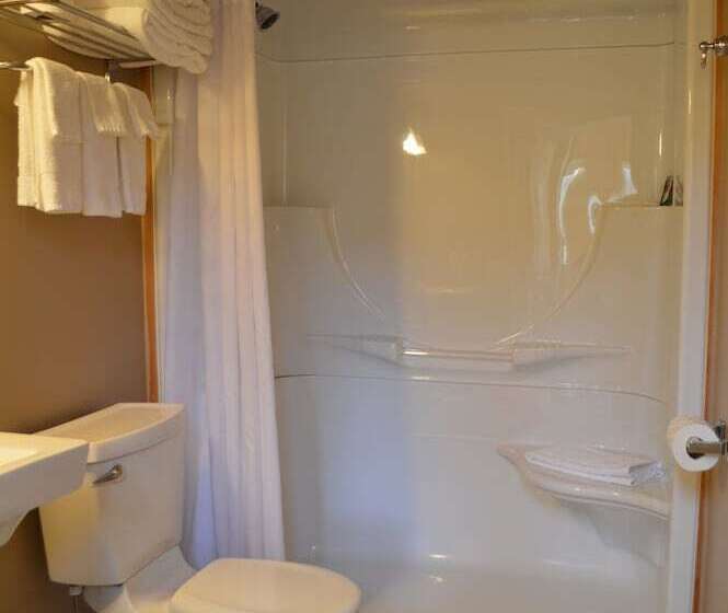 渡假胜地  3 Pines Lodge Muskoka