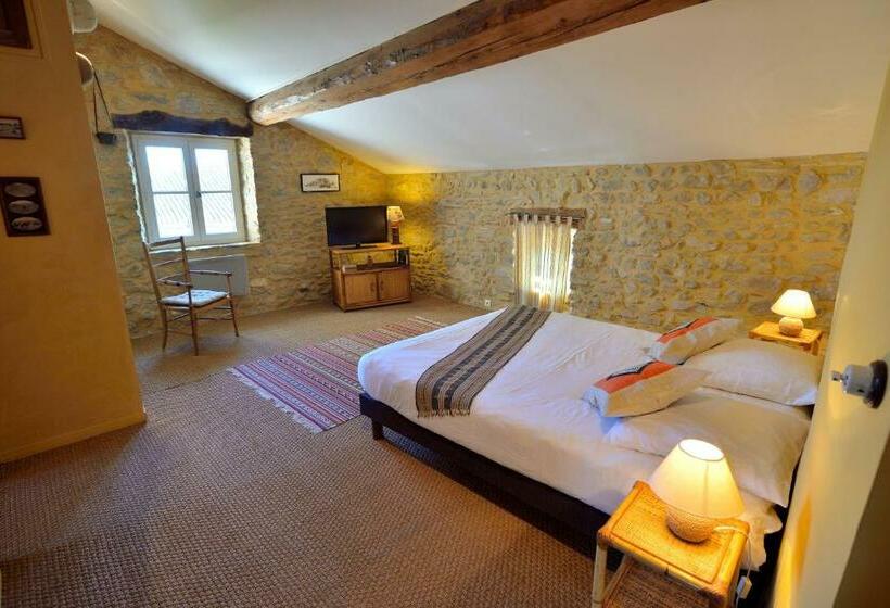 ベッドアンドブレックファースト Le Village Hôtes