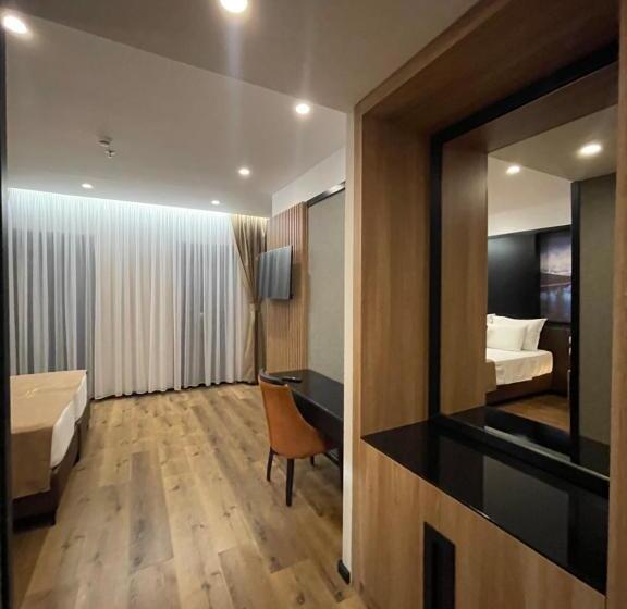 Deluxe Resort And Spa