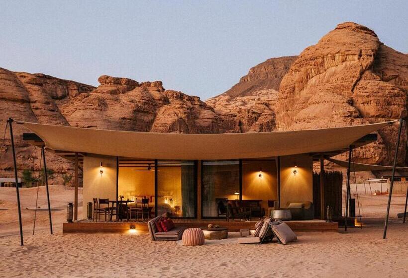 هتل Our Habitas Alula