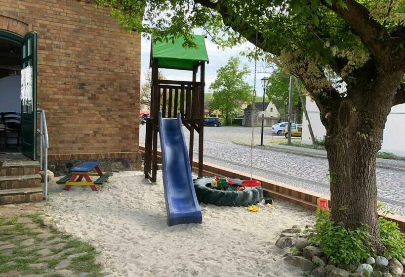 Alte Schule Café Und Pension