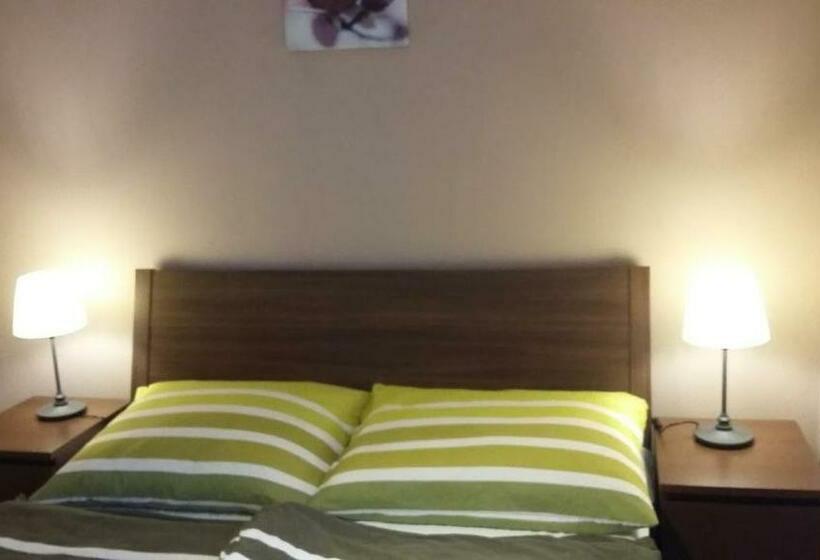 住宿加早餐  Haus Erzberg