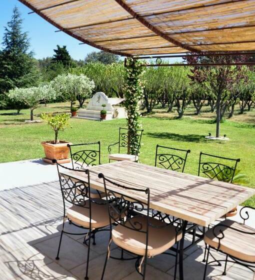 مبيت وإفطار Le Jardin Des Amandiers