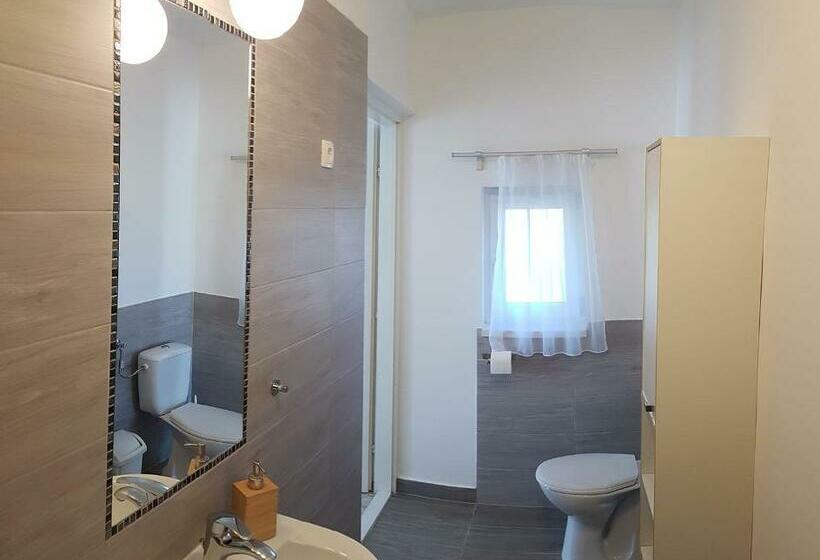 ペンション Hóvirág Apartman Balatonberény