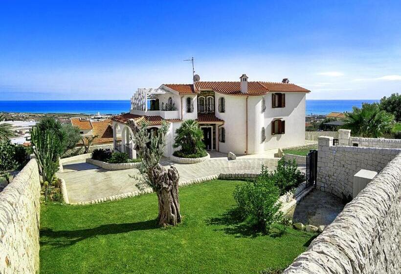 پانسیون Villa Domus Petraianca