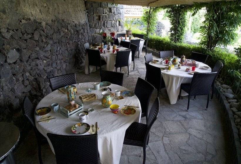 تختخواب و صبحانه La Dimora Le Fumarole Rooms