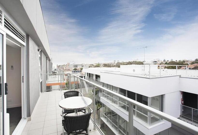 فندق St Kilda Central Apartments