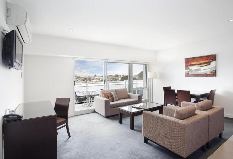فندق St Kilda Central Apartments
