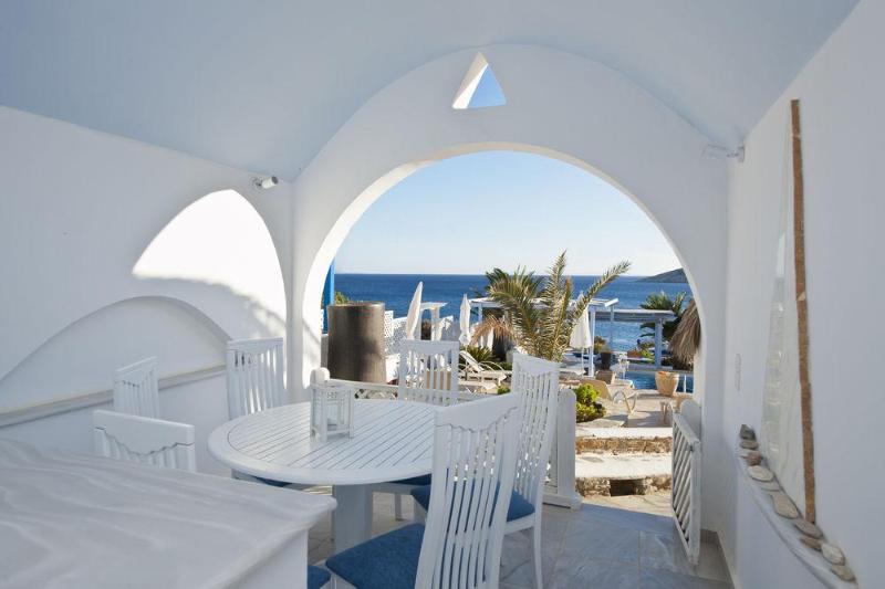 هتل Dolphin St. Georgio