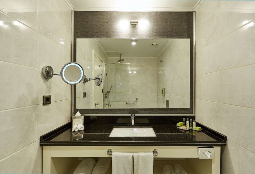 Doubletree By Hilton Hotel Izmir   Alsancak