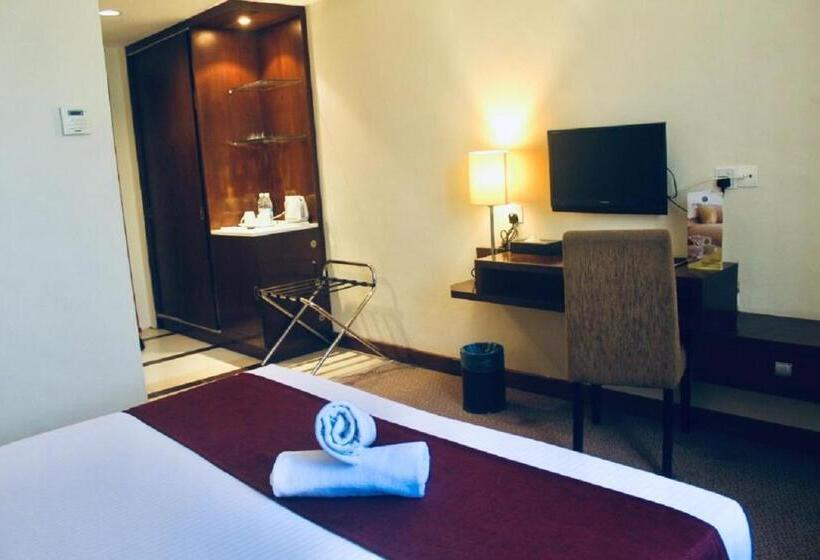 酒店 The Grand Puteri