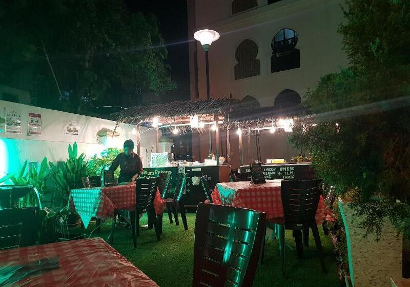 酒店 The Grand Puteri