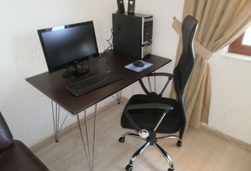 בית מלון כפרי Stork