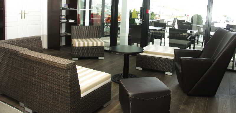 Le Plaisance Hotel